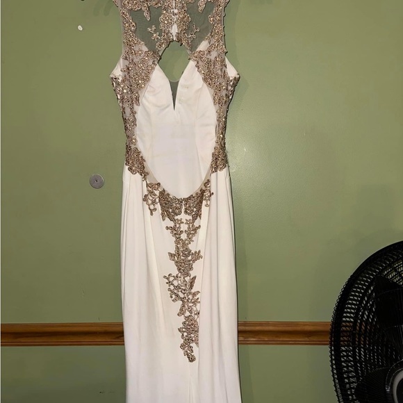 Gorgeous white and gold prom dress!! - Picture 2 of 4